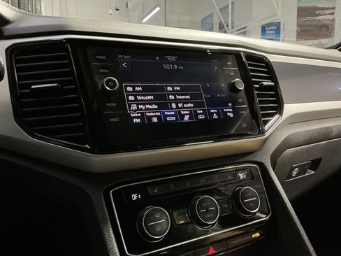 Used 2022 Volkswagen Atlas Cross Sport SEL Premium R-Line image 26