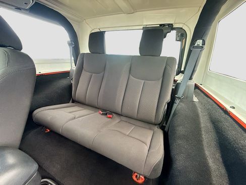 Used 2015 Jeep Wrangler Sport AWD/4WD image 27