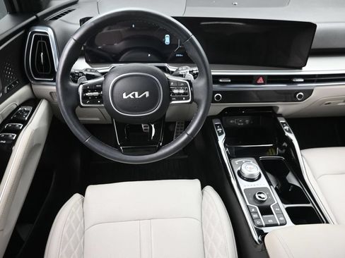 Used 2025 Kia Sorento SX Prestige AWD/4WD image 16
