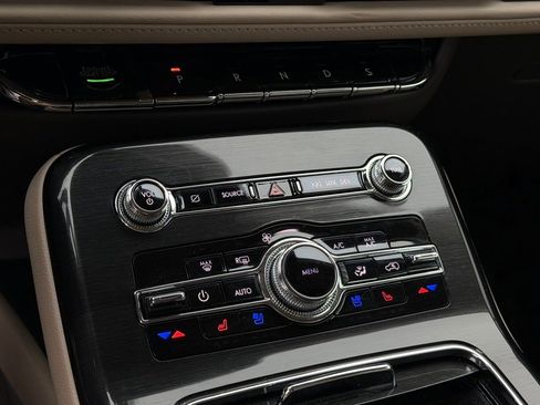 Used 2022 Lincoln Nautilus Reserve w/ Equipment Group 201A image 18