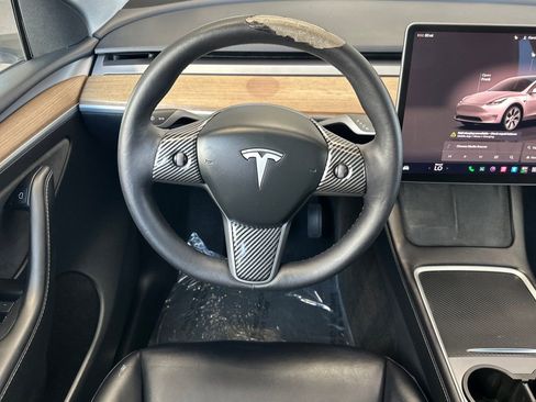 Used 2023 Tesla Model Y Long Range AWD/4WD image 16