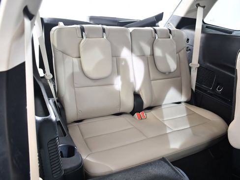 Used 2022 Ford Explorer XLT w/ Equipment Group 202A image 20