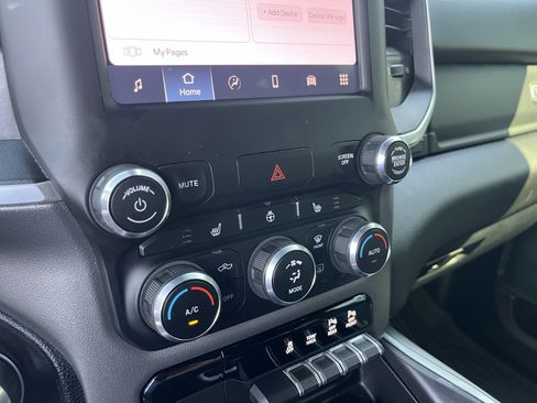 Used 2022 RAM 1500 Big Horn RWD image 11