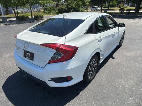 Used 2017 Honda Civic EX image 10