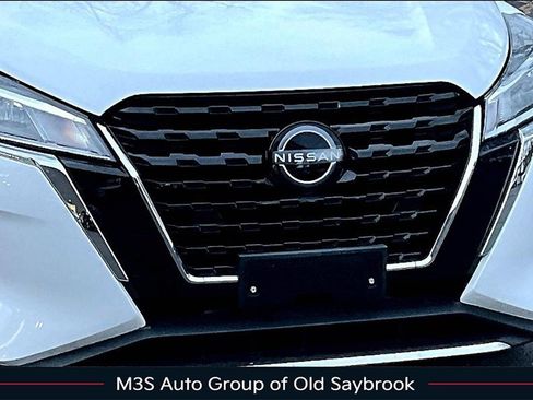 Certified 2024 Nissan Kicks S image 33