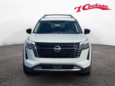 New 2026 Nissan Pathfinder SL AWD/4WD image 2