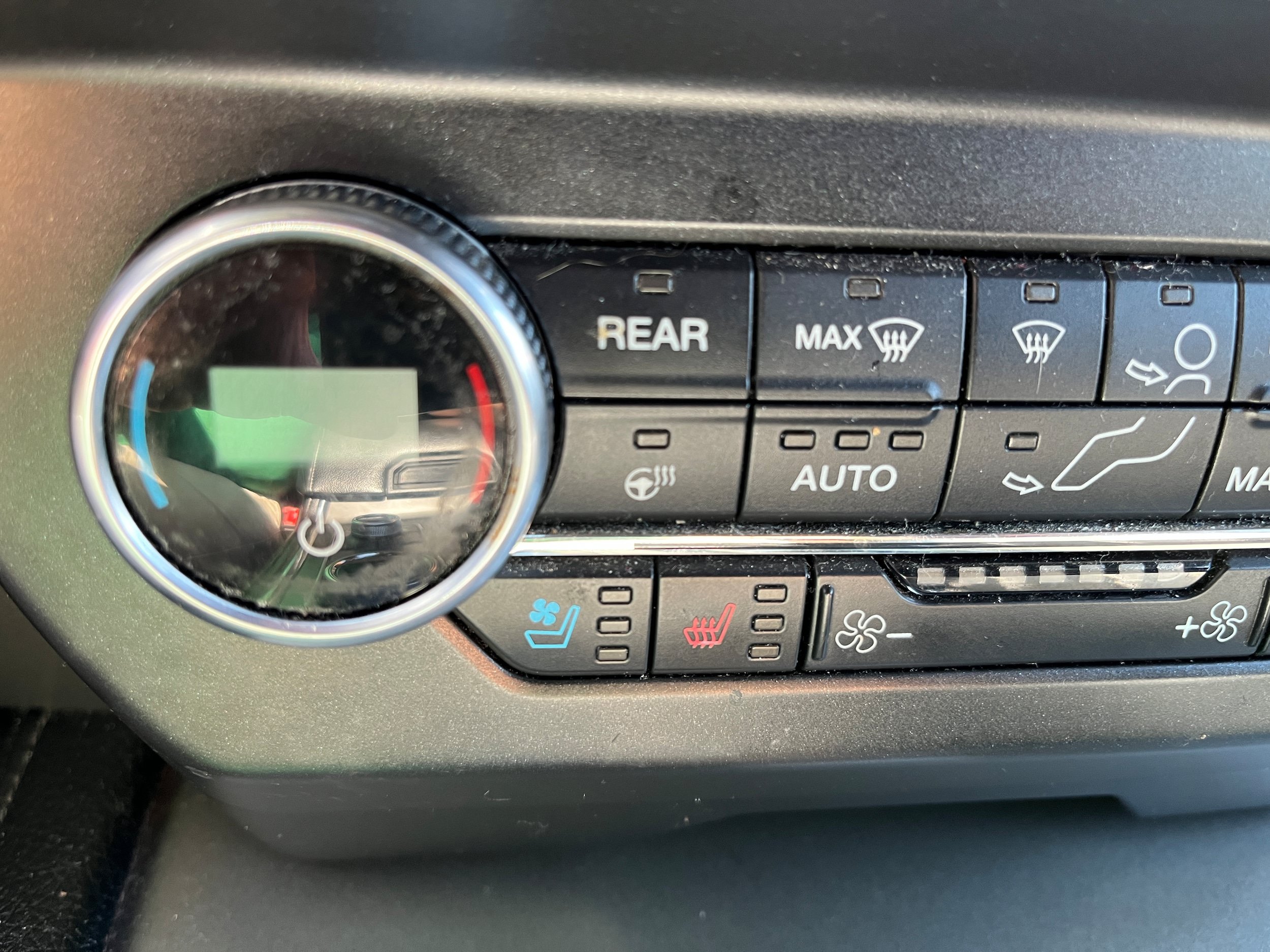 Used 2018 Ford Expedition Max XLT w/ Equipment Group 202A AWD/4WD image 21