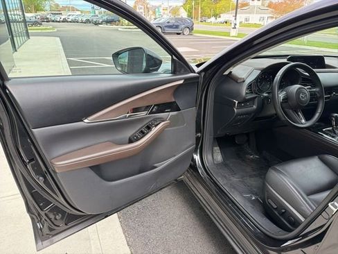 Used 2025 MAZDA CX-30 AWD 2.5 S w/ Premium Package image 10