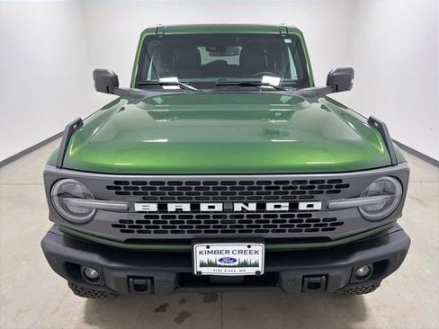Used 2025 Ford Bronco Badlands AWD/4WD image 2