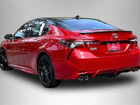 Used 2024 Toyota Camry XSE w/ Navigation Package image 4