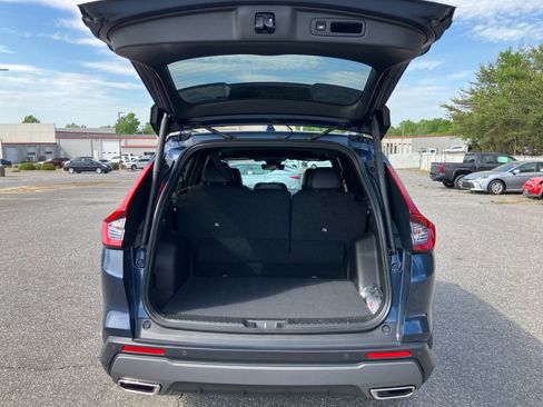 Used 2025 Honda CR-V Sport Touring image 19