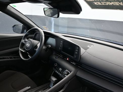 Certified 2025 Hyundai Elantra Sport FWD image 12
