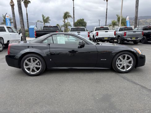 Used 2006 Cadillac XLR RWD image 16