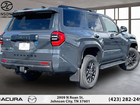 Used 2026 Toyota 4Runner SR5 AWD/4WD image 2