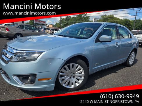Used 2010 Ford Fusion Hybrid FWD image 1