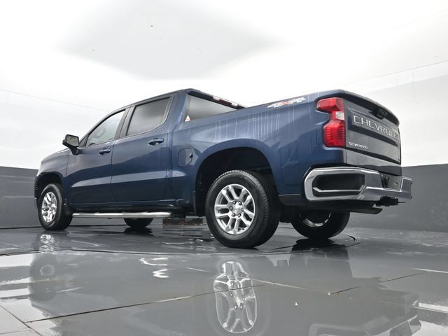 Used 2023 Chevrolet Silverado 1500 LT AWD/4WD image 23