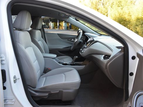 Used 2020 Chevrolet Malibu LS image 8