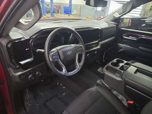 Used 2023 Chevrolet Silverado 1500 RST AWD/4WD image 17