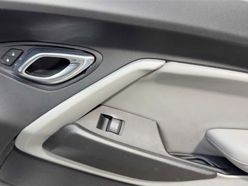 Used 2019 Chevrolet Camaro LT image 15