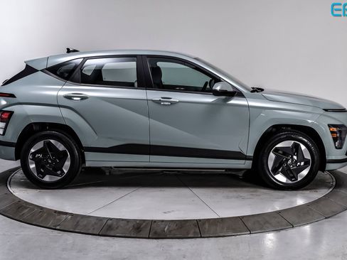 Used 2024 Hyundai Kona SE FWD image 7