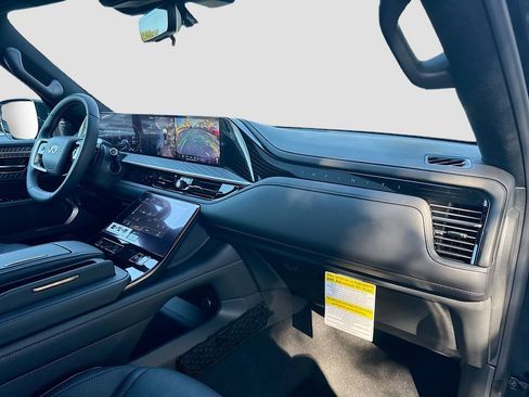 New 2026 INFINITI QX80 Autograph w/ Premium Cargo Package image 33