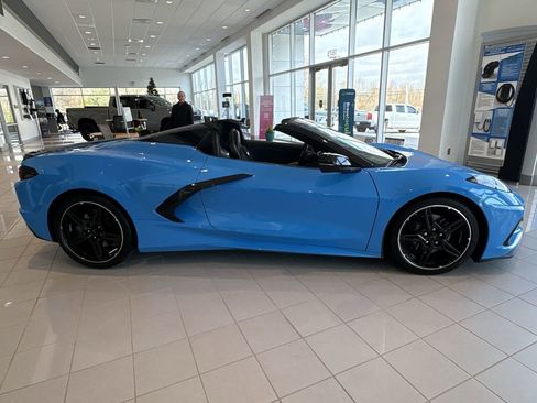 Certified 2024 Chevrolet Corvette Stingray Convertible w/ Battery Protection Package image 11
