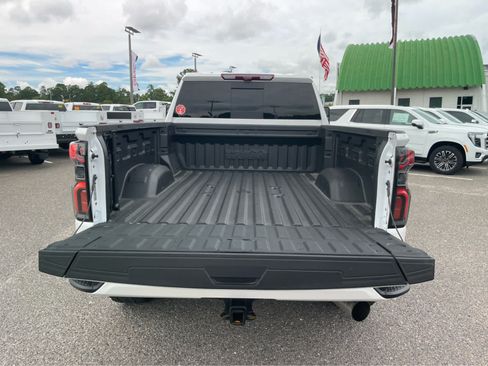 Used 2024 Chevrolet Silverado 2500 High Country w/ High Country Premium Package AWD/4WD image 22