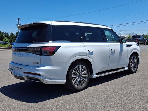 Certified 2025 INFINITI QX80 Sensory AWD/4WD image 9