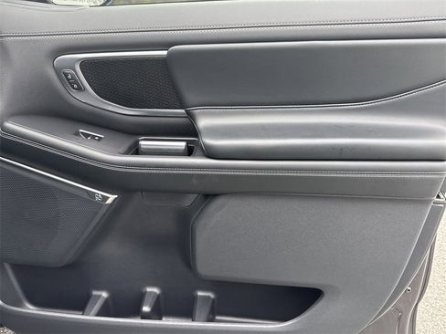 Used 2025 Ford Expedition Platinum w/ Stealth Appearance Package image 14