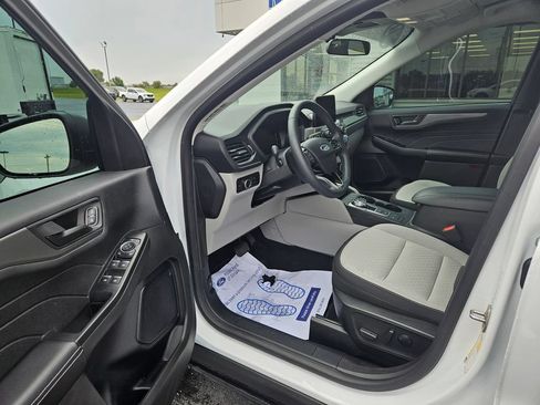 Used 2023 Ford Escape Active AWD/4WD image 13