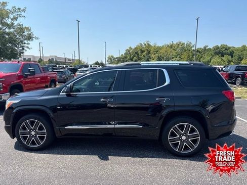 Used 2017 GMC Acadia Denali w/ Technology Package FWD image 1