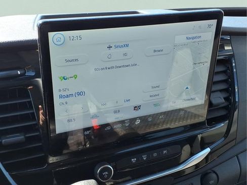 Used 2024 Ford Transit 350 XLT image 8