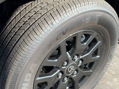 New 2026 Toyota 4Runner SR5 image 13