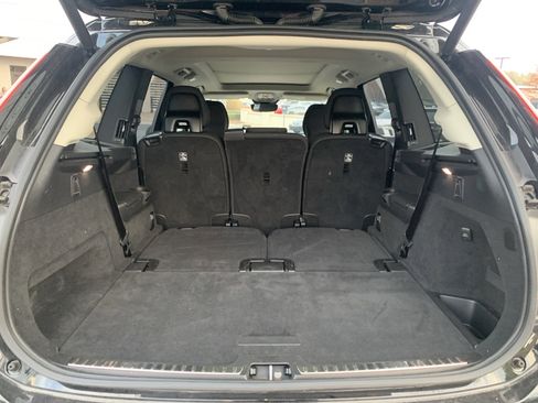 Used 2025 Volvo XC90 B5 Plus image 34