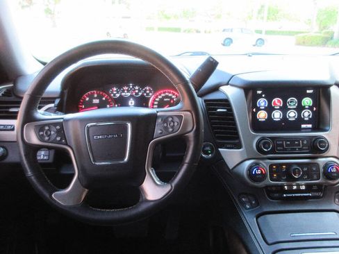 Used 2016 GMC Yukon XL Denali w/ Open Road Package RWD image 38