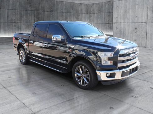 Used 2015 Ford F150 Lariat w/ Equipment Group 502A Luxury image 7