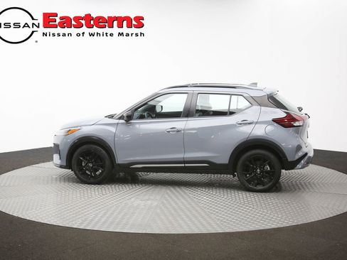 Used 2023 Nissan Kicks SR w/ SR Premium Package FWD image 60