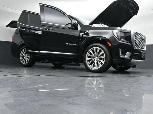 Used 2024 GMC Yukon Denali w/ Advanced Technology Package AWD/4WD image 54