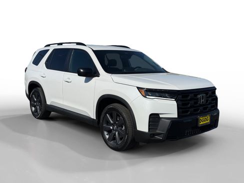 New 2026 Honda Pilot Sport image 7