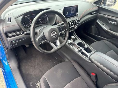 Certified 2025 Nissan Sentra SR FWD image 23