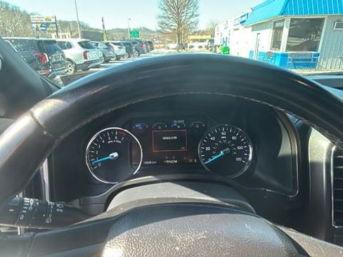 Used 2021 Ford Expedition Max Limited image 15