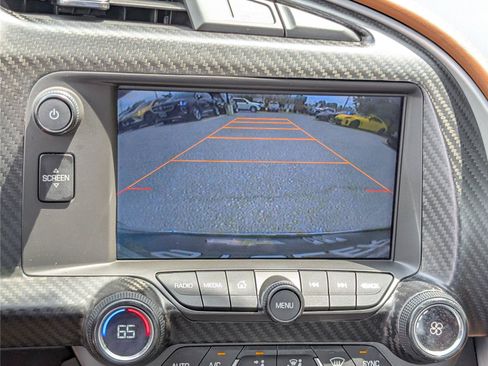 Used 2015 Chevrolet Corvette Z06 w/ 3LZ Preferred Equipment Group RWD image 31