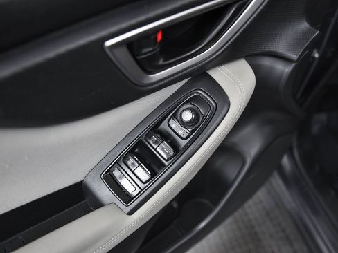 Used 2023 Subaru Forester Base image 10