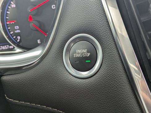 Used 2022 Chevrolet Traverse Premier w/ LPO, Floor Liner Package image 32