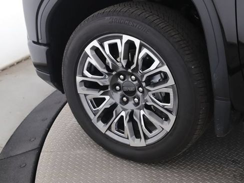 Used 2023 GMC Sierra 1500 Denali Ultimate AWD/4WD image 13