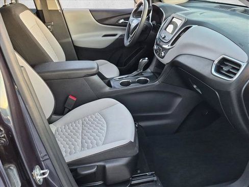 Used 2019 Chevrolet Equinox LS w/ LS Convenience Package FWD image 19