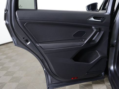 Used 2022 Volkswagen Tiguan S image 22