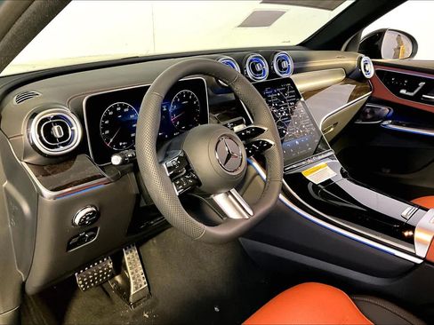 New 2026 Mercedes-Benz GLC 300 4MATIC image 9