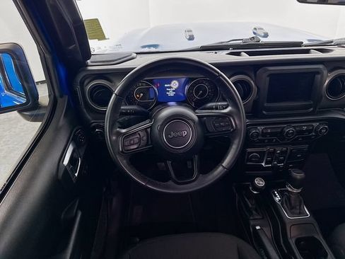 Used 2021 Jeep Gladiator Sport AWD/4WD image 24