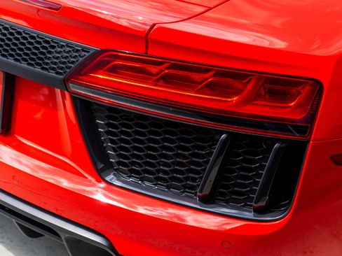 Used 2017 Audi R8 V10 image 59